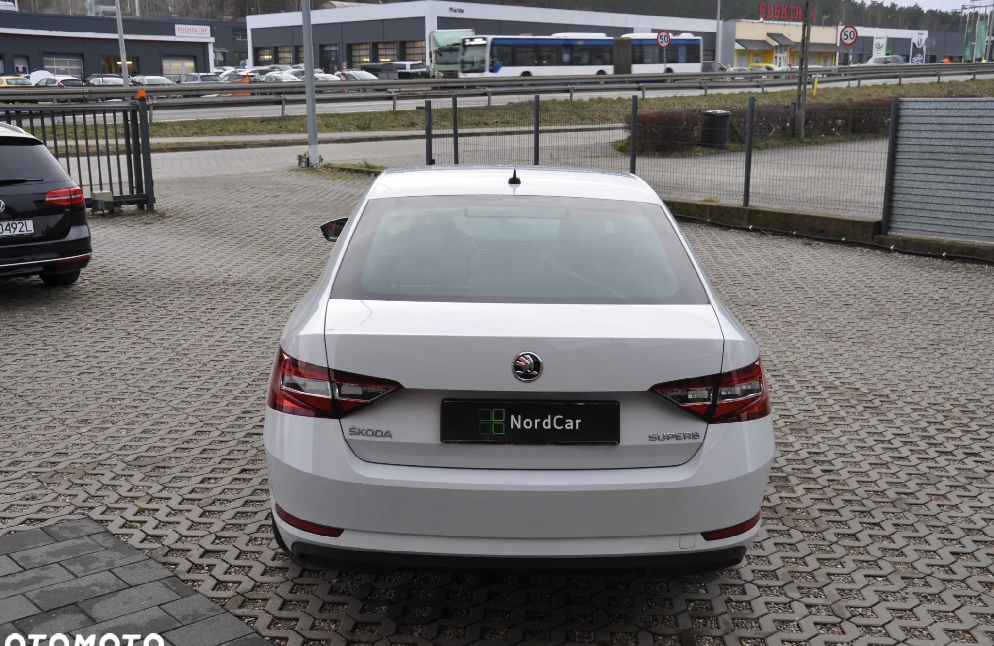 Skoda Superb cena 88000 przebieg: 65410, rok produkcji 2019 z Głogów małe 301